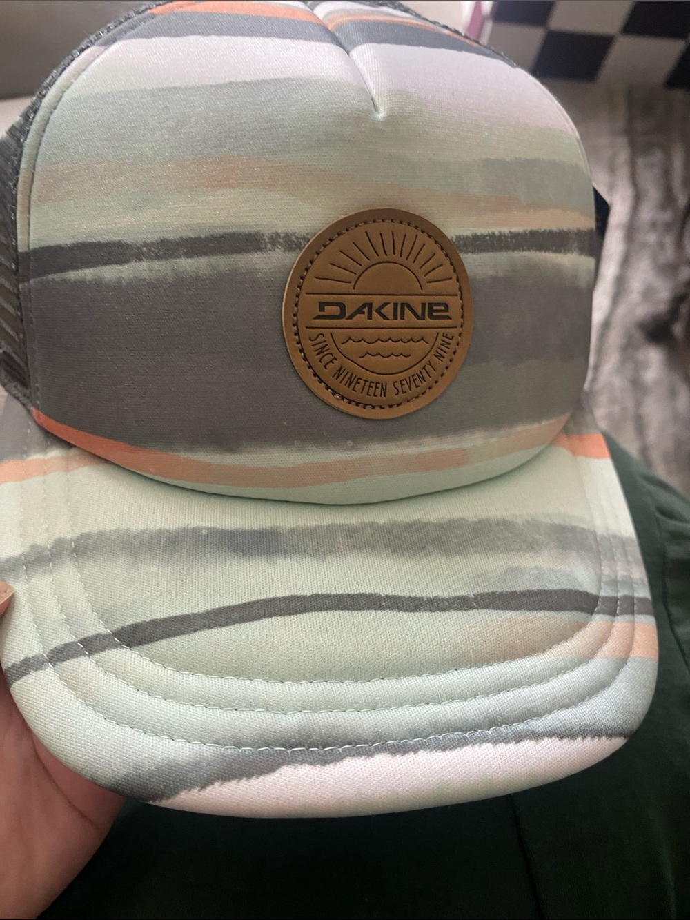 🆕Women’s Dakine Lo Tide Trucker Hat. NWT